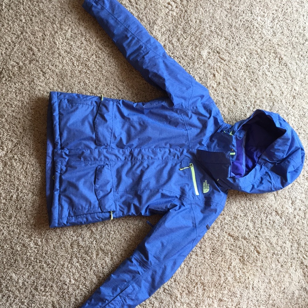 Woman's small north face winter jacket